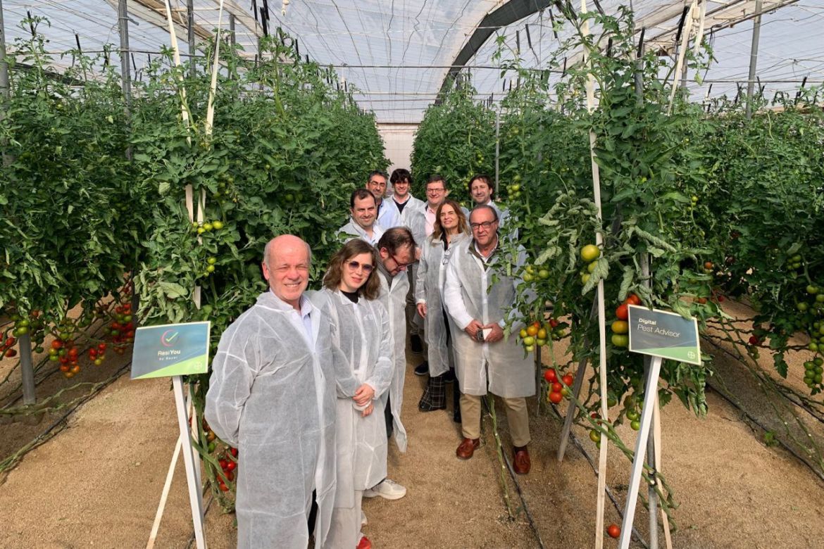 la Comisión de Agroindustria visita la Estación Experimental de Cajamar